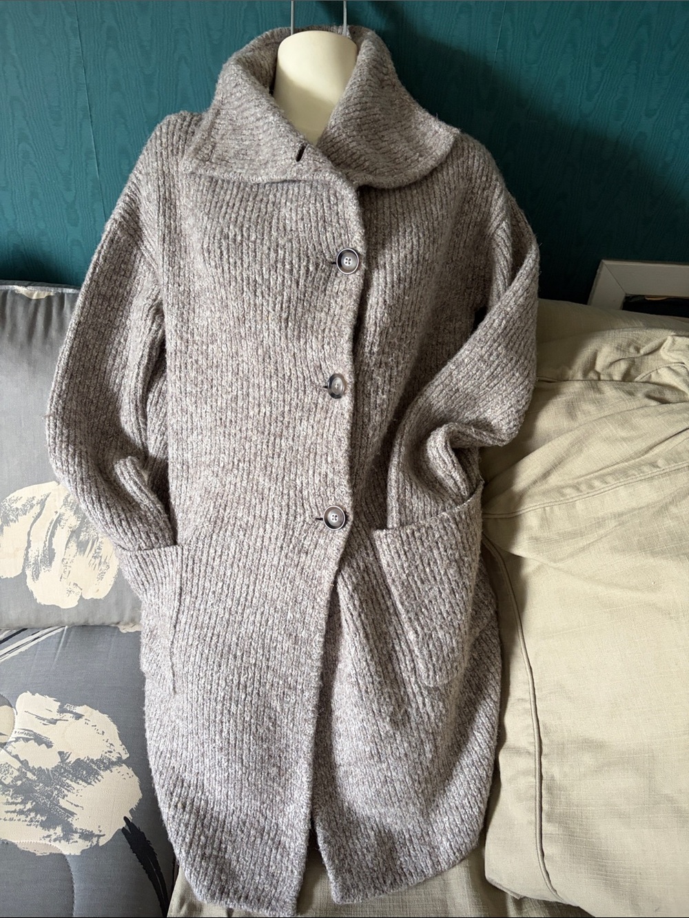 RW&CO. Neutral Taupe Ribbed Button-Front Cardigan - Picture 4 of 6